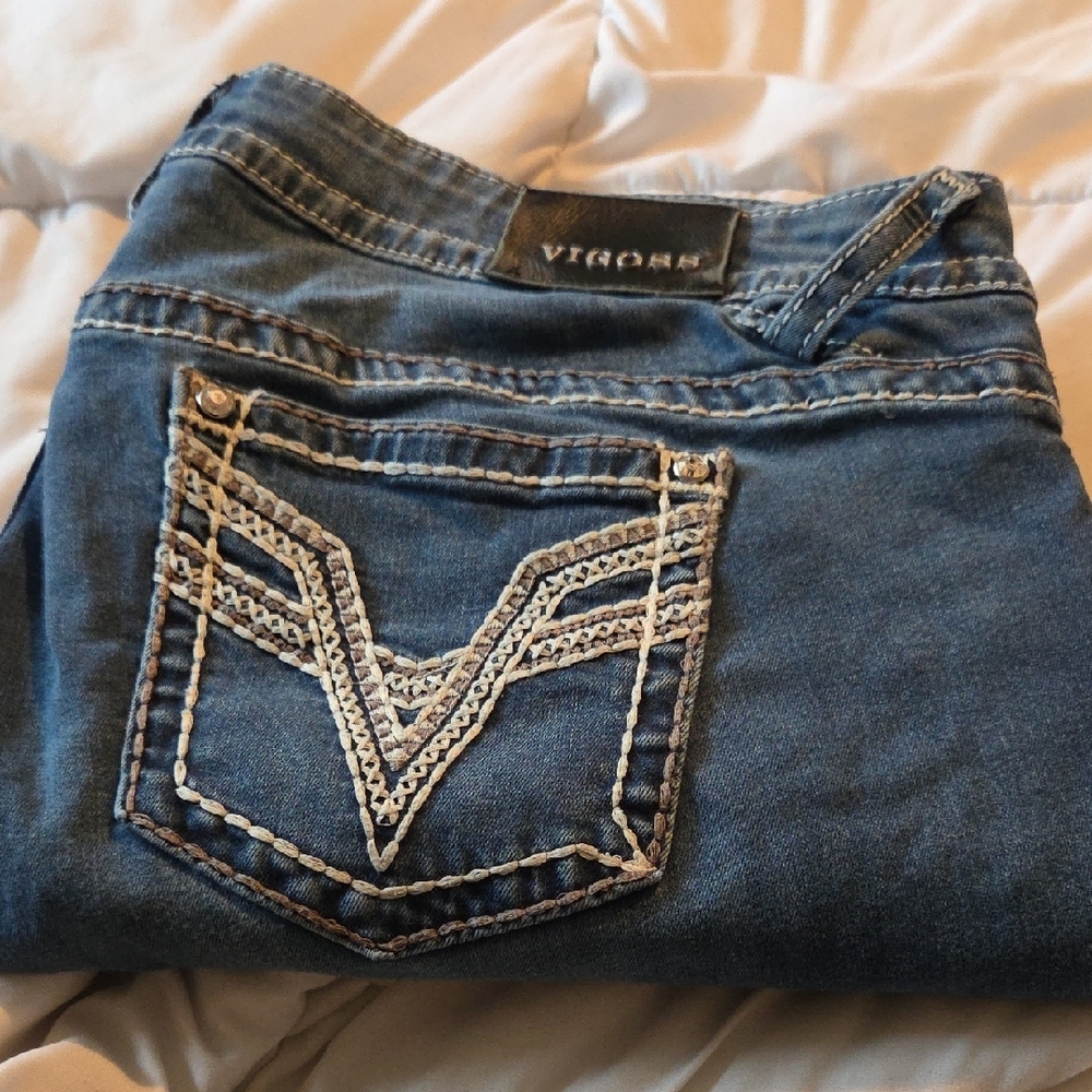 Vigoss Women's Straight Leg Jeans in Dark Blue- The Chelsea Skinny